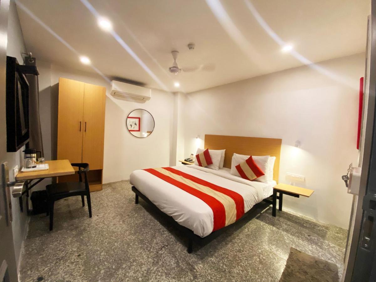 Hotel Golden Saffron By Qotel-Punjabi Bagh New Delhi Buitenkant foto