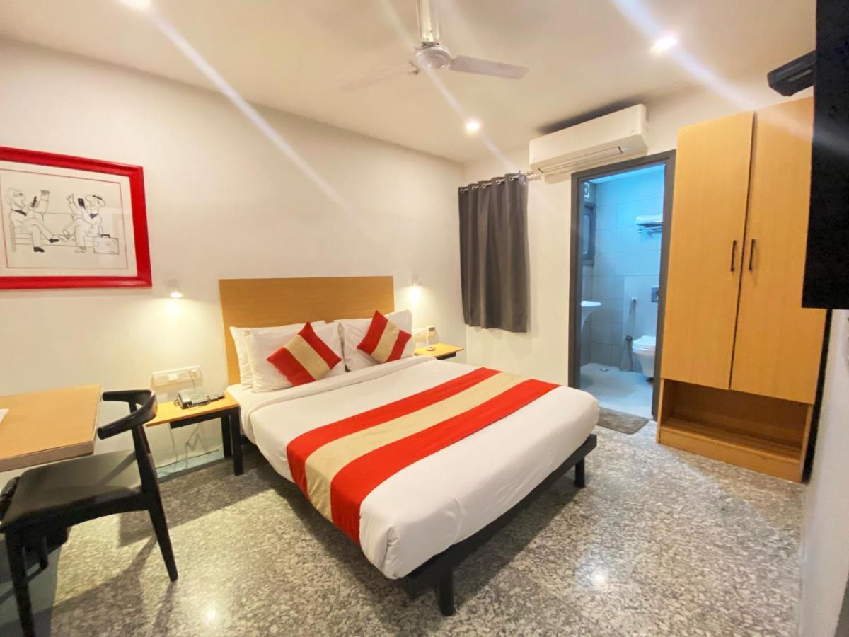 Hotel Golden Saffron By Qotel-Punjabi Bagh New Delhi Buitenkant foto