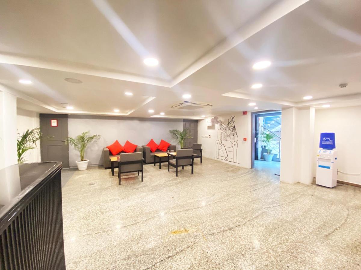 Hotel Golden Saffron By Qotel-Punjabi Bagh New Delhi Buitenkant foto