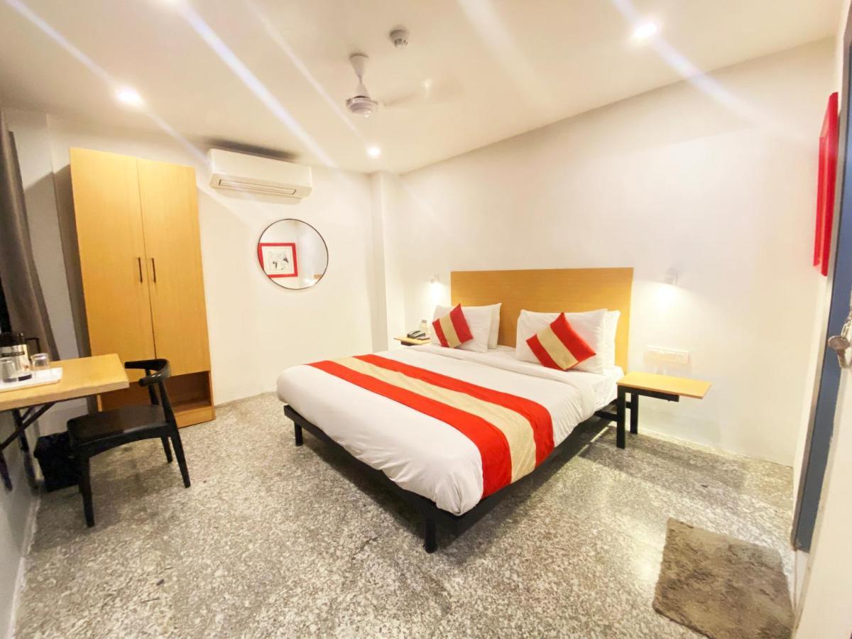 Hotel Golden Saffron By Qotel-Punjabi Bagh New Delhi Buitenkant foto