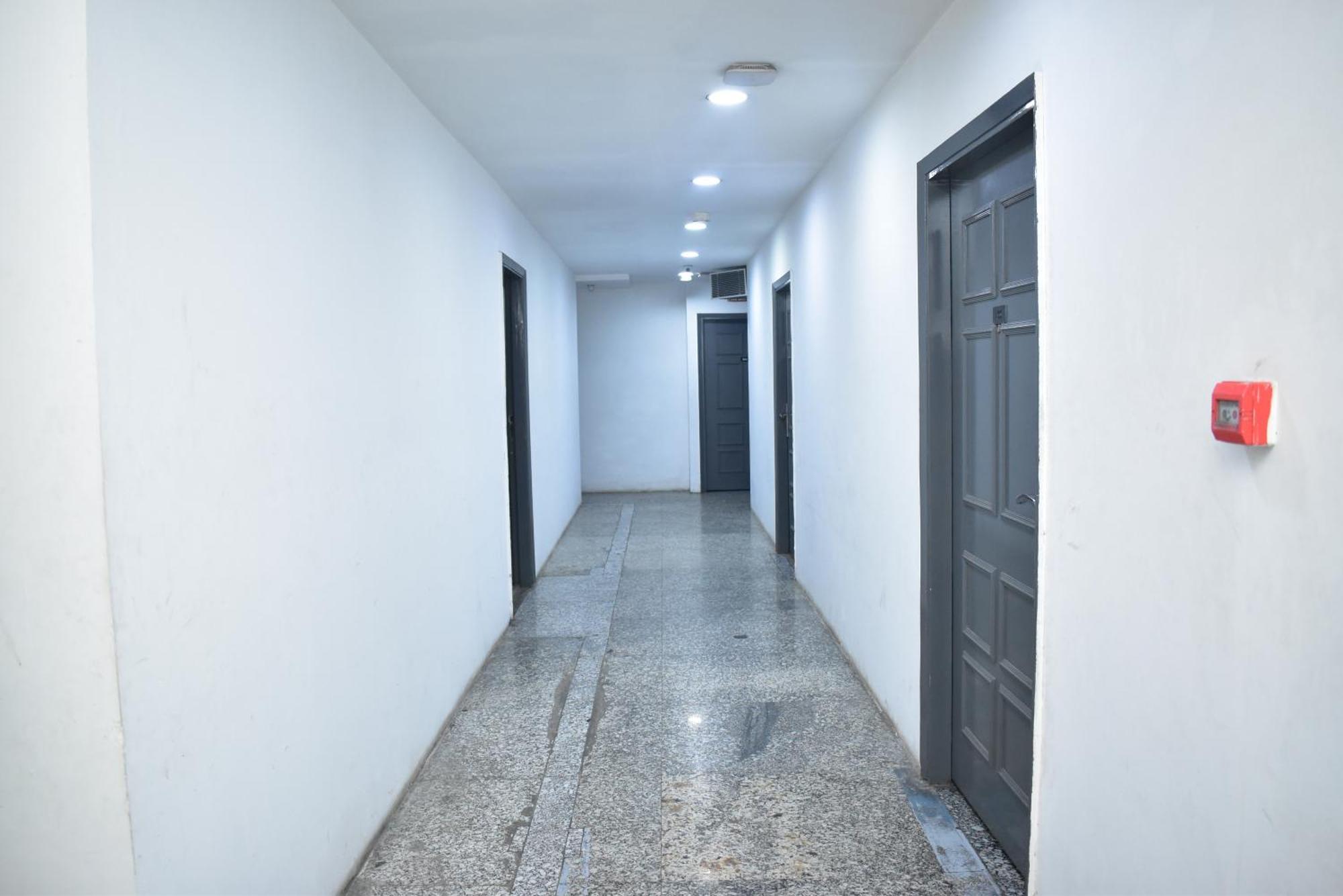Hotel Golden Saffron By Qotel-Punjabi Bagh New Delhi Buitenkant foto