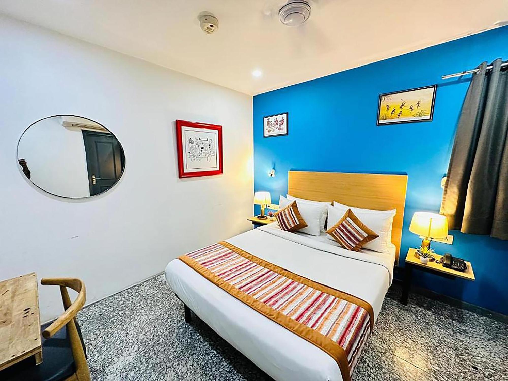 Hotel Golden Saffron By Qotel-Punjabi Bagh New Delhi Buitenkant foto
