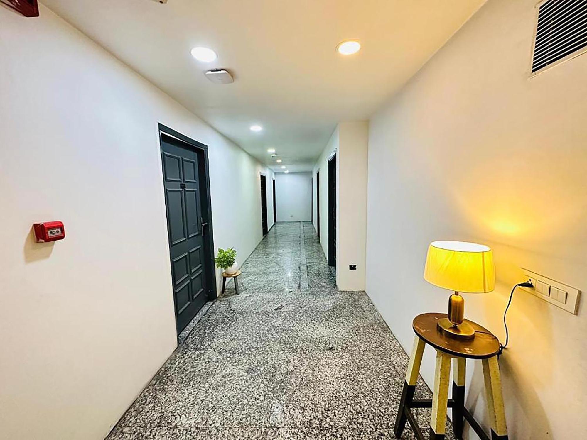 Hotel Golden Saffron By Qotel-Punjabi Bagh New Delhi Buitenkant foto